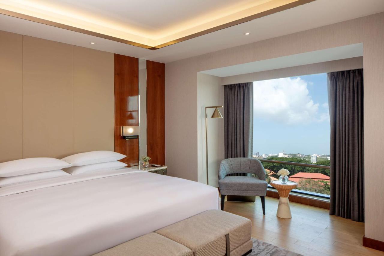Hyatt Regency Trivandrum Thiruvananthapuram Exterior photo
